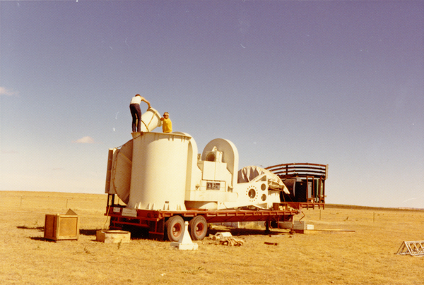 radar antenna tracter being unloaded..jpg